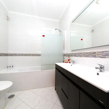 Casa Chameleon, Upper Town Holiday home Fuzeta