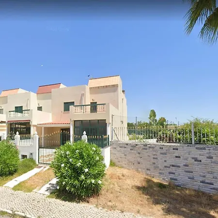 Casa Chameleon, Upper Town